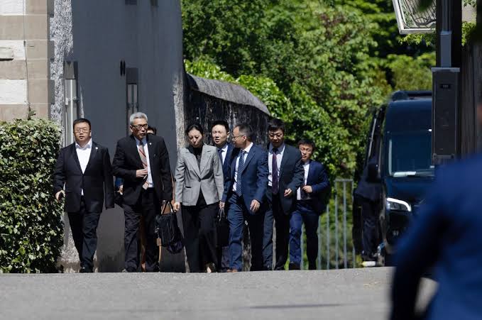 Maraykan iyo Shiinaha oo ku kulmay Geneva si loo dejiyo xiisadda dagaalka ganacsiga