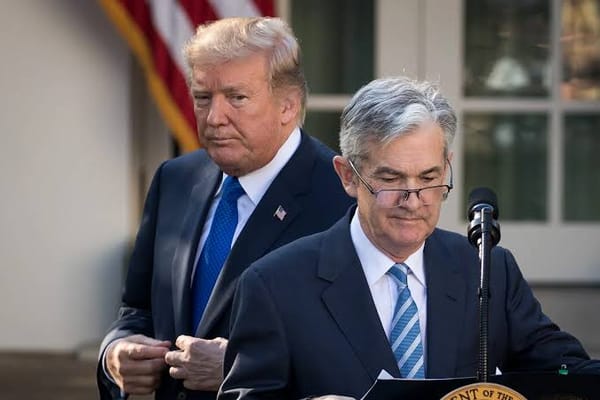 Trump Ayaa Ka Codsaday Guddoomiyaha Fed Inuu Dhimo Dulsaarka, Kadib Kulan Ka Dhacay Aqalka Cad